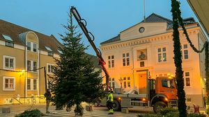 Juletræet tændes på Julekøbing Torv